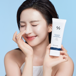 DR CEURACLE Pro Balance Soothing Cleansing Foam (150ml) model shot